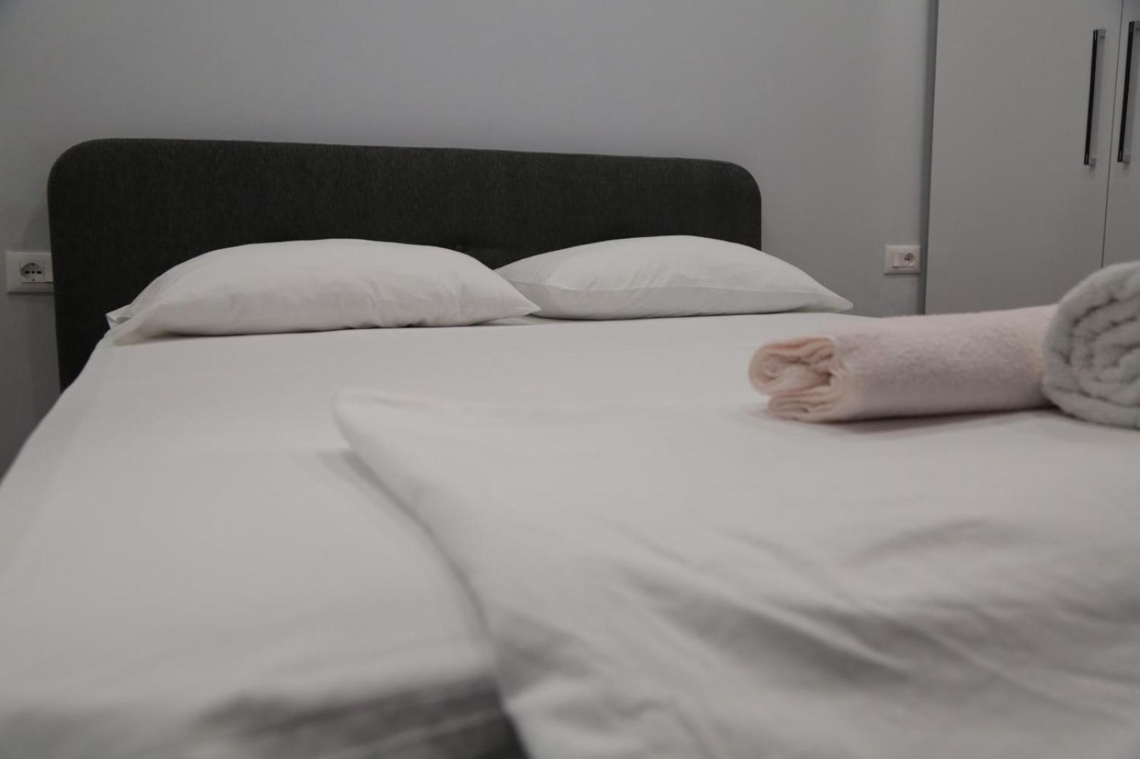 Be Solei Studio Apartments Sol 1 Тирана Экстерьер фото