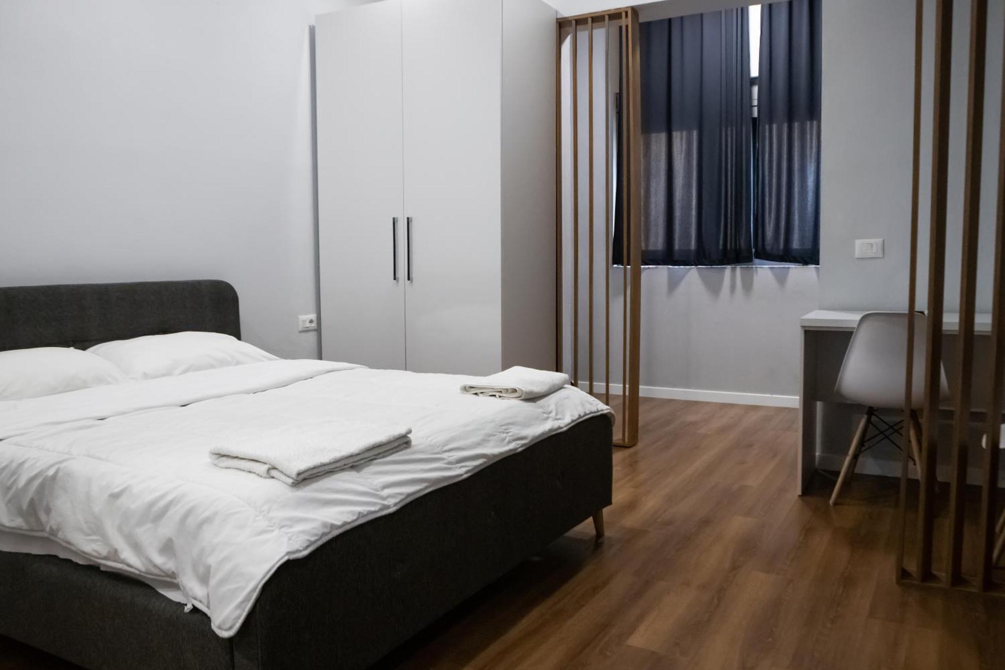 Be Solei Studio Apartments Sol 1 Тирана Экстерьер фото